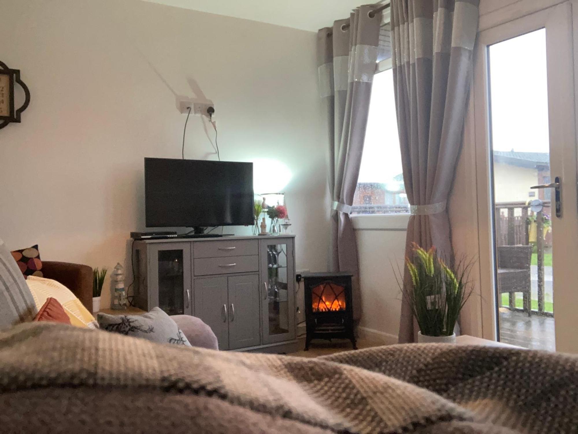 J16 Mablethorpe Pet Friendly Chalet Екстериор снимка