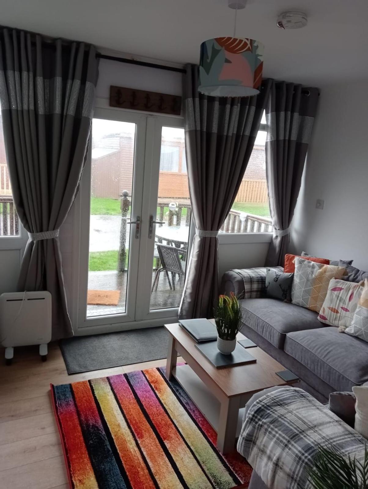 J16 Mablethorpe Pet Friendly Chalet Екстериор снимка